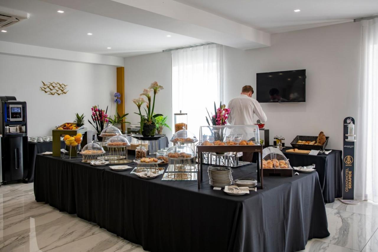Grand Hotel Serapide ปอซซุออลี ภายนอก รูปภาพ
